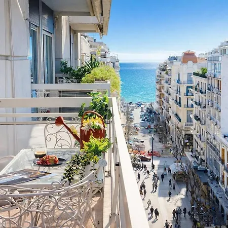 Vibe & View Апартамент *